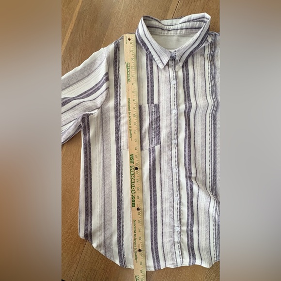 Astylish Women’s XXL V Neck Striped Roll up Sleeve Button Down Blouse Top
IN0166 - Picture 7 of 11